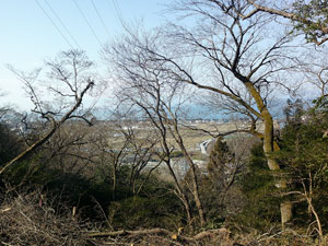 物生山への尾根道